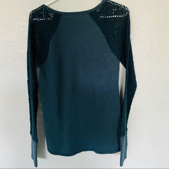 Green Long Sleeve Sweater - Picture 3 of 4